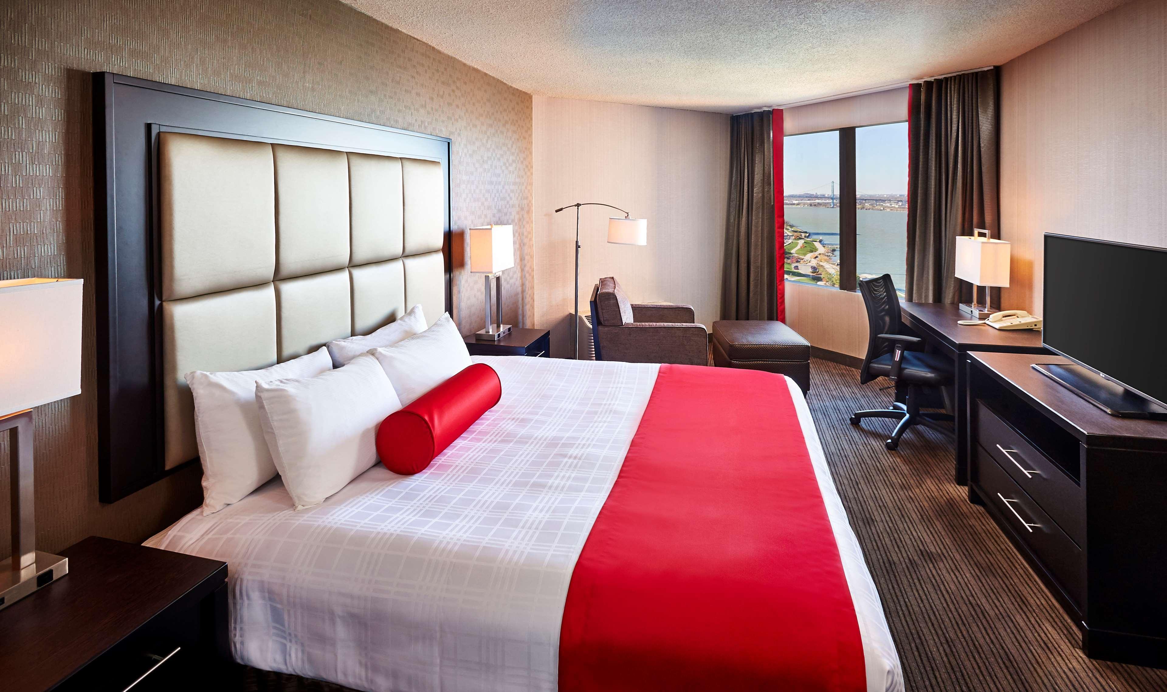 Best Western Plus Waterfront Hotel Γουίντσορ Εξωτερικό φωτογραφία