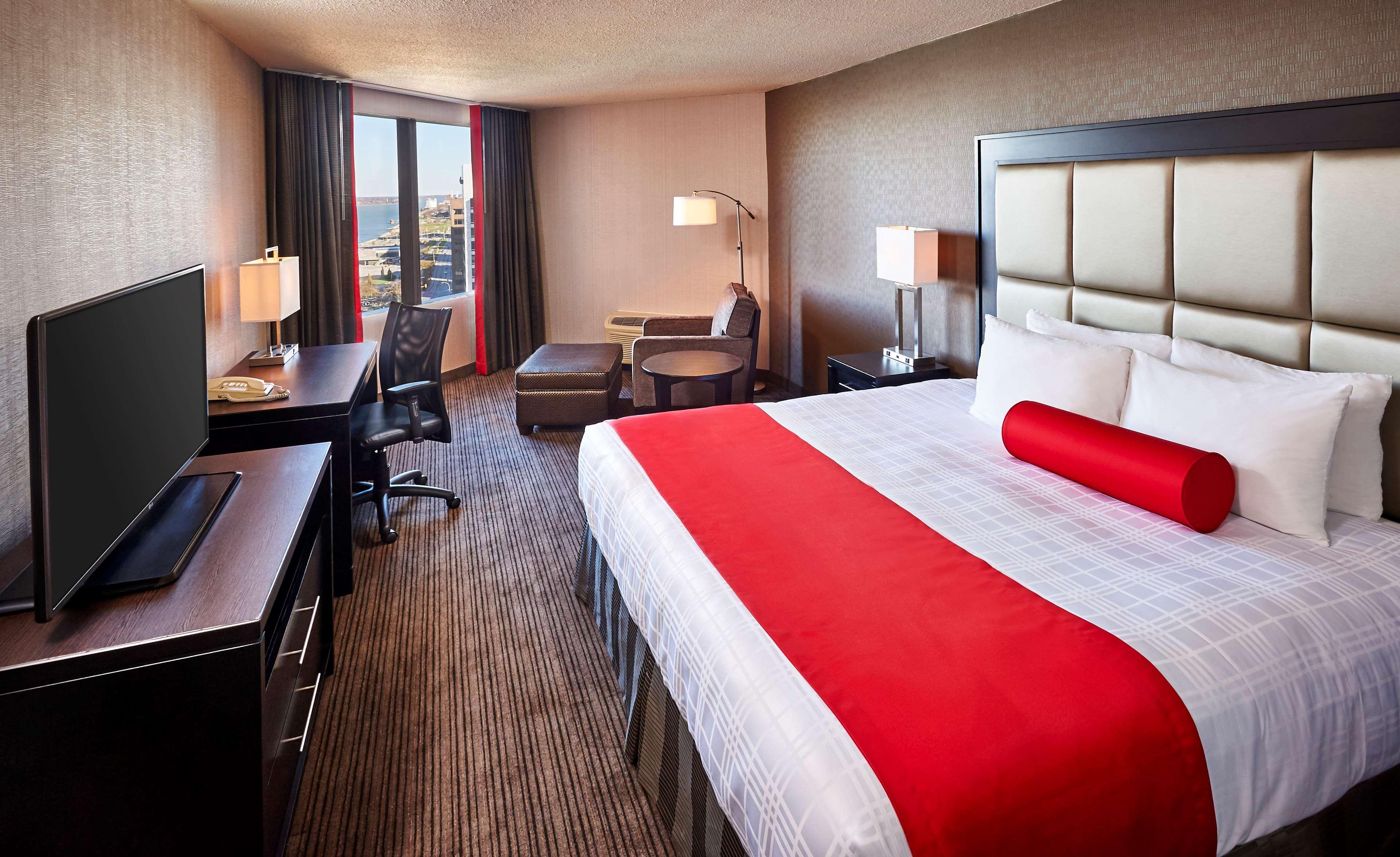 Best Western Plus Waterfront Hotel Γουίντσορ Εξωτερικό φωτογραφία