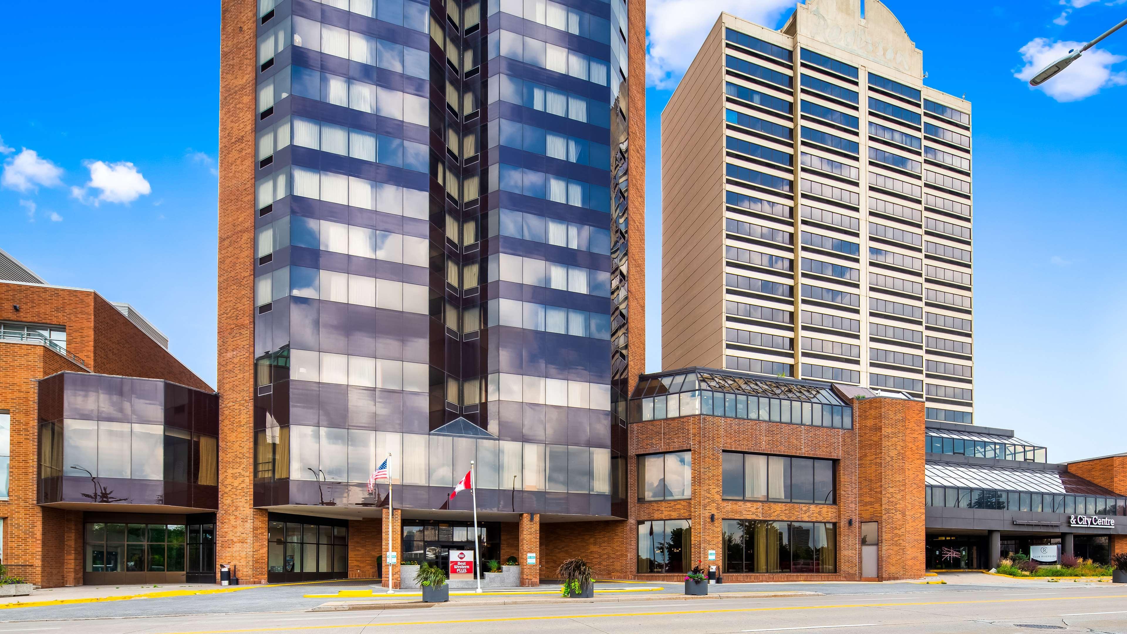 Best Western Plus Waterfront Hotel Γουίντσορ Εξωτερικό φωτογραφία