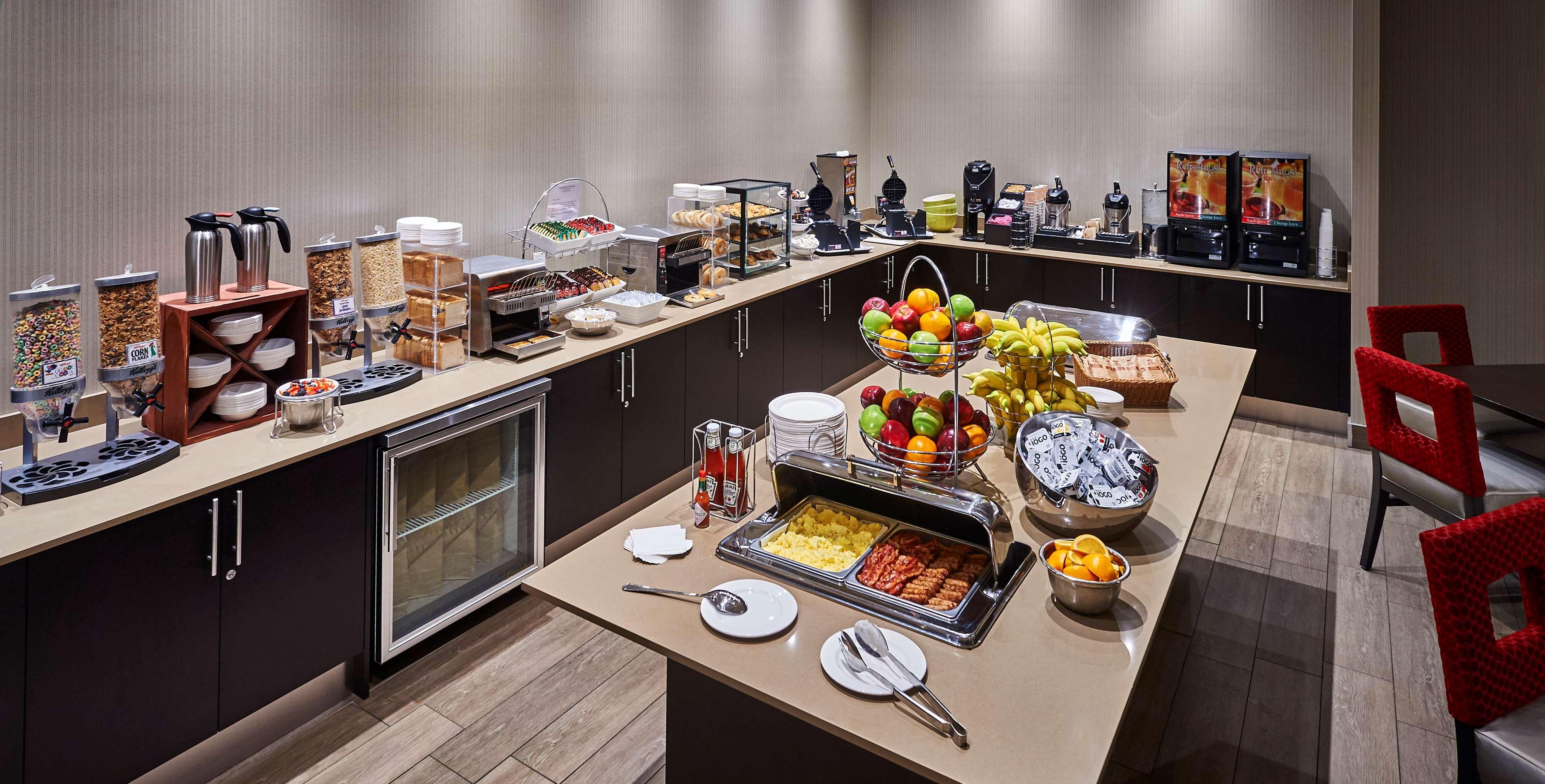Best Western Plus Waterfront Hotel Γουίντσορ Εξωτερικό φωτογραφία