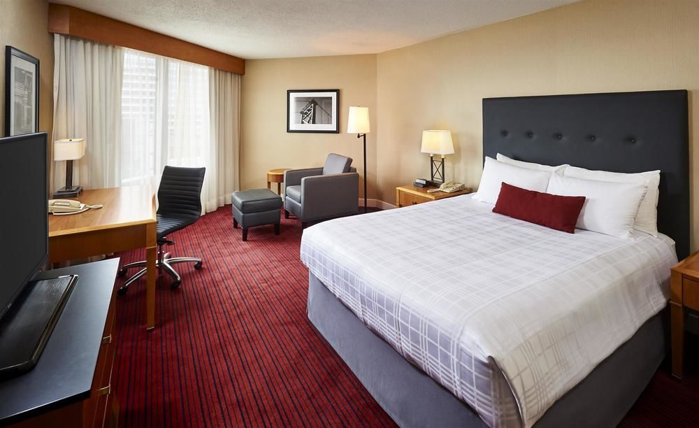 Best Western Plus Waterfront Hotel Γουίντσορ Εξωτερικό φωτογραφία